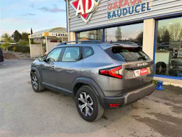 Dacia Duster EXPRESSION occasion - Photo 3