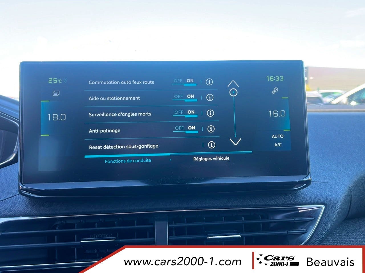 Peugeot 3008  Hybrid4 300 e-EAT8 Allure Pack occasion - Photo 26