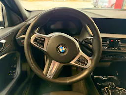 BMW Série 1 F40 118i 136 ch DKG7 M Sport occasion - Photo 10