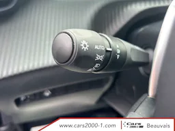 Peugeot 2008 Hybrid 145 e-DCS6 Allure occasion - Photo 21