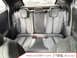 Peugeot 2008 Hybrid 145 e-DCS6 Allure occasion - Photo 9