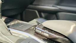 Lexus UX 250h 2WD Luxe occasion - Photo 26