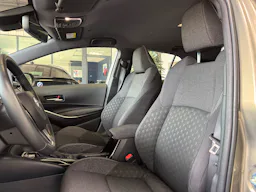 Toyota Corolla Hybride 140ch Dynamic Business + Programme Beyond Zero Academy occasion - Photo 17