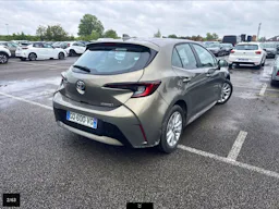 Toyota Corolla Hybride 140ch Dynamic Business + Programme Beyond Zero Academy occasion - Photo 3