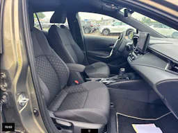 Toyota Corolla Hybride  140ch Dynamic Business + Programme Beyond Zero Academy occasion - Photo 8