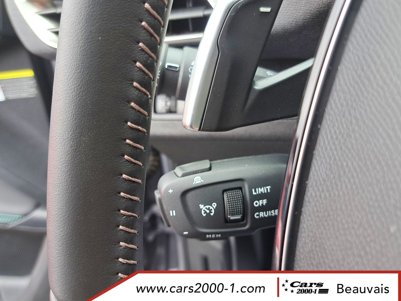 Peugeot 3008  Hybrid 136 e-DCS6 Allure Pack occasion - Photo 12
