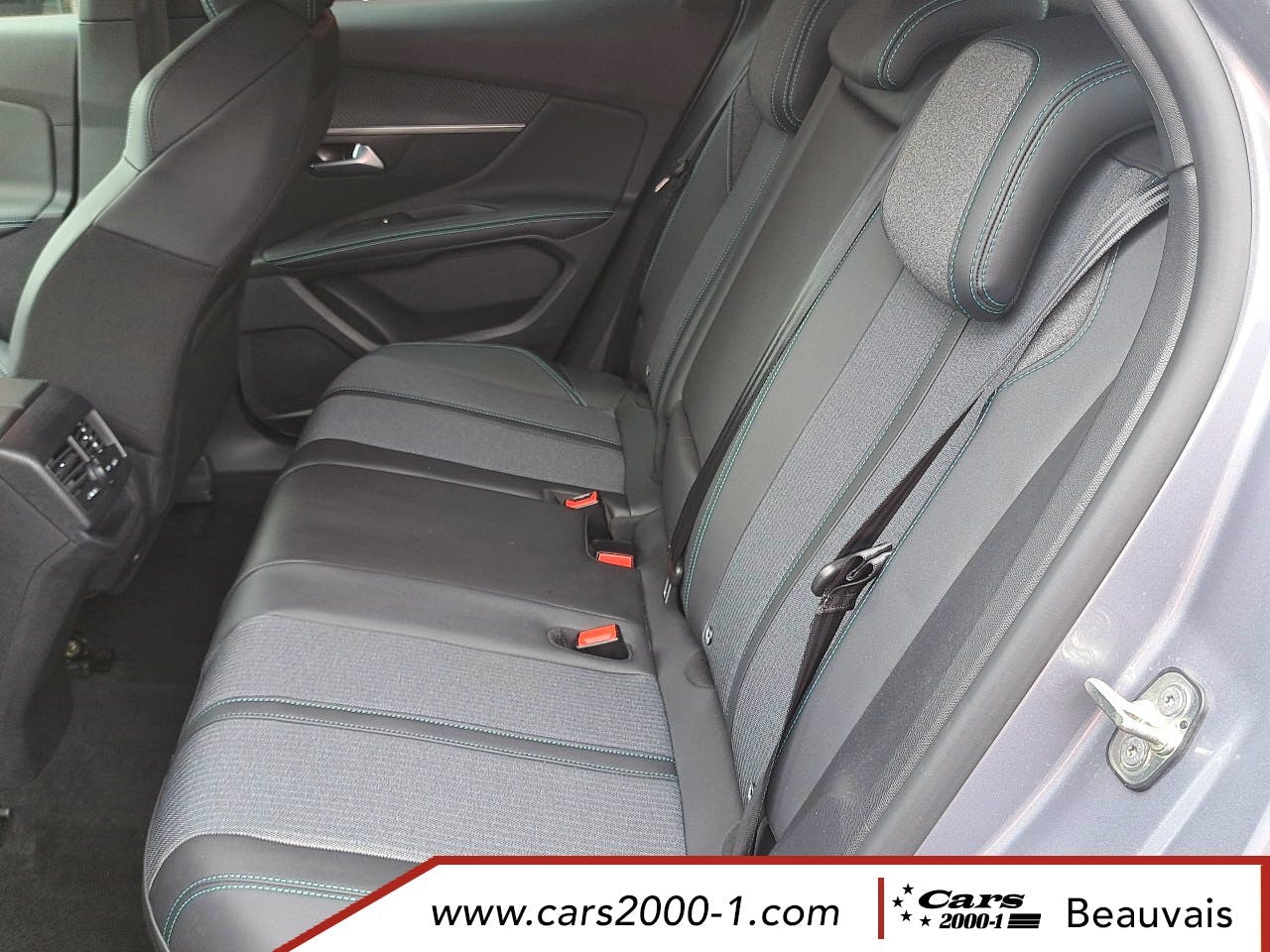 Peugeot 3008  Hybrid 136 e-DCS6 Allure Pack occasion - Photo 9