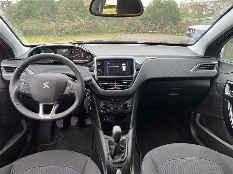 Peugeot 208  208 1.2 PTEC occasion - Photo 5