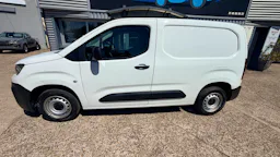 Peugeot Partner  STANDARD 650 KG PURETECH 110 S&S BVM6 PREMIUM occasion - Photo 3