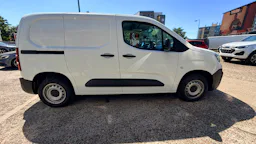 Peugeot Partner STANDARD 650 KG PURETECH 110 S&S BVM6 PREMIUM occasion - Photo 5