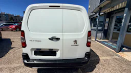 Peugeot Partner  STANDARD 650 KG PURETECH 110 S&S BVM6 PREMIUM occasion - Photo 6