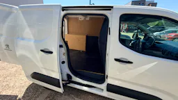 Peugeot Partner  STANDARD 650 KG PURETECH 110 S&S BVM6 PREMIUM occasion - Photo 8