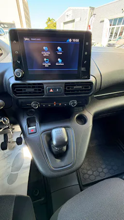 Peugeot Partner  STANDARD 650 KG PURETECH 110 S&S BVM6 PREMIUM occasion - Photo 13