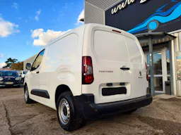 Peugeot Partner  STANDARD 650 KG PURETECH 110 S&S BVM6 PREMIUM occasion - Photo 12