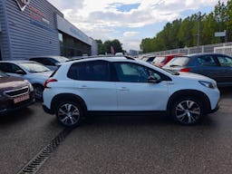 Peugeot 2008  1.2 PureTech 110ch GT Line S&S occasion - Photo 2
