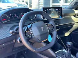 Peugeot 2008 PureTech 100 S&S BVM6 Active RADAR DE RECUL / CARPLAY occasion - Photo 8