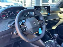 Peugeot 2008  PureTech 100 S&S BVM6 Active RADAR DE RECUL / CARPLAY occasion - Photo 8