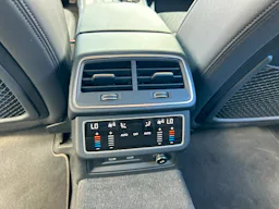 Audi A6 Avant  50 TFSIe 299 ch S tronic 7 Quattro Design occasion - Photo 17