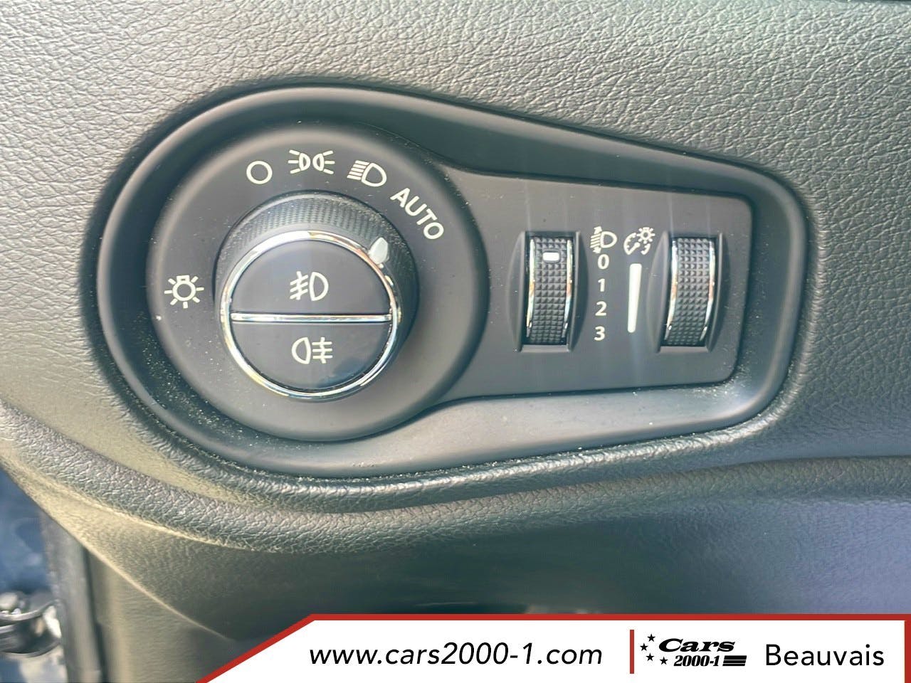Jeep Renegade  1.5 Turbo T4 130 ch BVR7 e-Hybrid Summit occasion - Photo 22