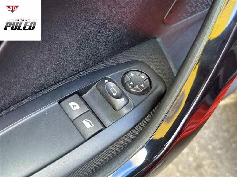 Peugeot 208  208 1.2 PTEC occasion - Photo 17