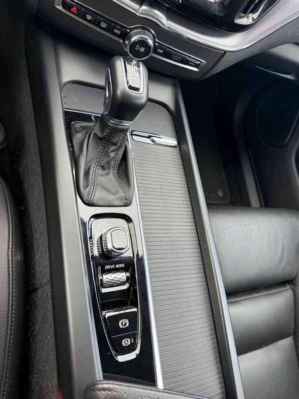 Volvo XC60  BUSINESS 190CV GEATRONIC EXECUTIVE occasion - Photo 12