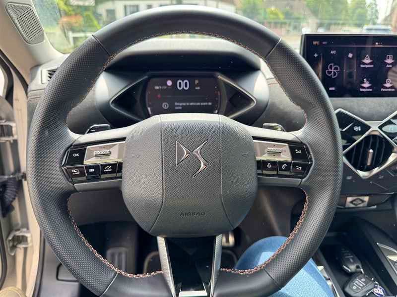 DS DS 3  DS3 CROSSBACK 1.5 BHDI 130 PERFORMANCE LINE occasion - Photo 7