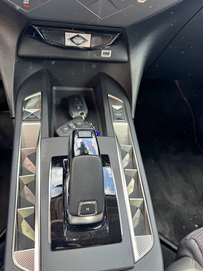 DS DS 3  DS3 CROSSBACK 1.5 BHDI 130 PERFORMANCE LINE occasion - Photo 8