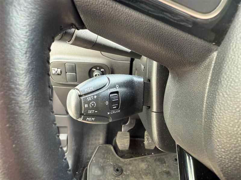 Citroën C3  1.2L 110CV SHINE occasion - Photo 8