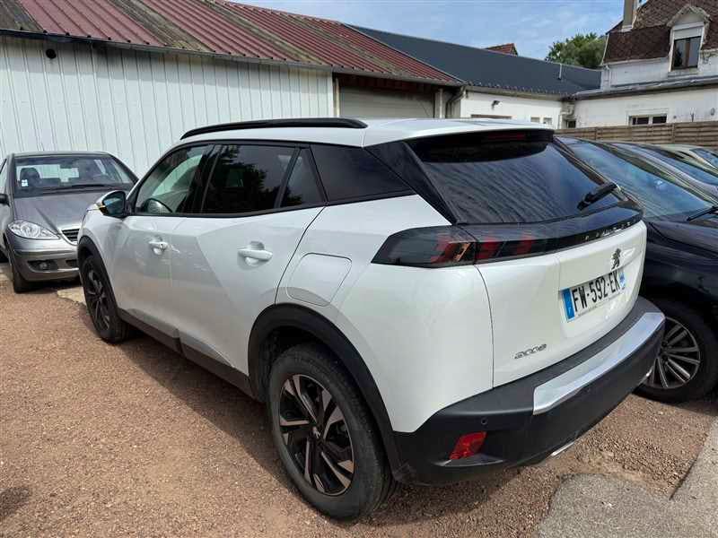 Peugeot 2008  1.2 PTEC 130CV EAT8 ALLURE BUSINESS occasion - Photo 2