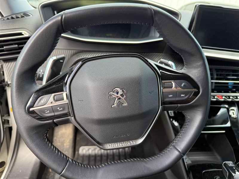 Peugeot 2008  1.2 PTEC 130CV EAT8 ALLURE BUSINESS occasion - Photo 8