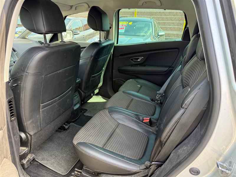 Renault Grand Scenic  BDCI 120 CV EDC INTENS 7 PLACES occasion - Photo 6