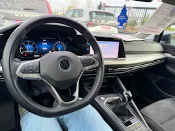Volkswagen Golf 2.0L TDI 115CV LIFE FIRST occasion - Photo 17