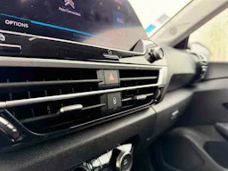 Citroën C4 1.2L 130CV EAT8 FEEL PACK occasion - Photo 15