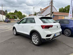 Volkswagen T-Roc 2.0L TDI 150CV CARAT occasion - Photo 2