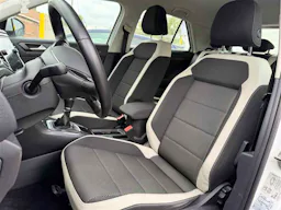 Volkswagen T-Roc  2.0L TDI 150CV CARAT occasion - Photo 4