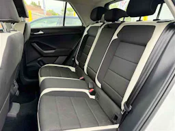 Volkswagen T-Roc 2.0L TDI 150CV CARAT occasion - Photo 5
