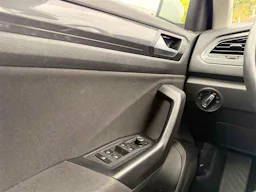 Volkswagen T-Roc  2.0L TDI 150CV CARAT occasion - Photo 8