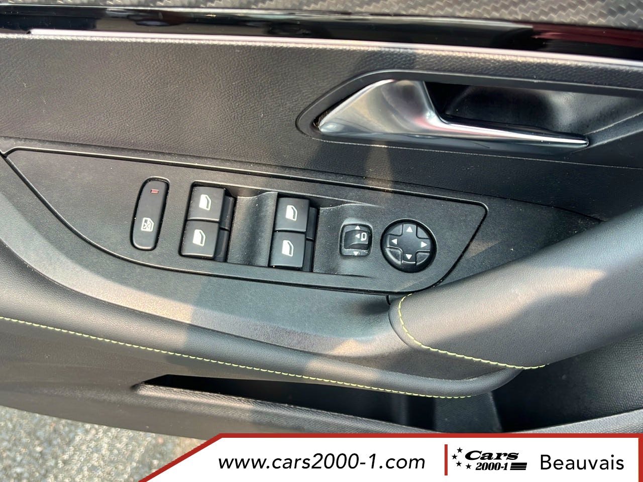 Peugeot 2008  Hybrid 136 e-DCS6 GT occasion - Photo 18