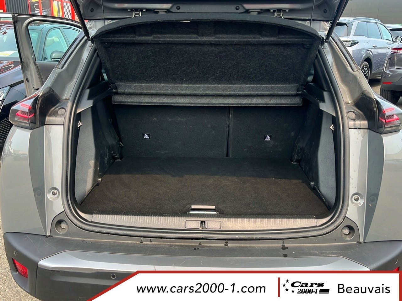 Peugeot 2008  Hybrid 136 e-DCS6 GT occasion - Photo 7