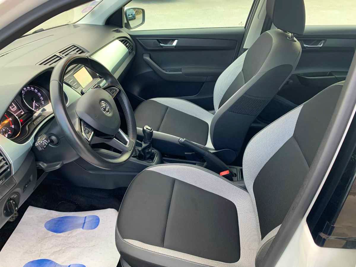 Skoda Fabia  1.0 MPI 60CV AMBIENTE GREENTEC occasion - Photo 8