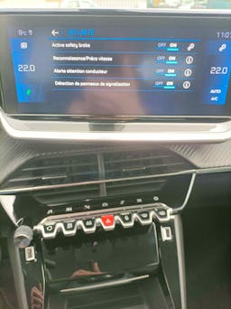 Peugeot 2008  2008 II (2) ALLURE 1.2 PURETECH 130 S&S EAT8 occasion - Photo 18