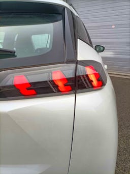 Peugeot 2008 2008 II (2) ALLURE 1.2 PURETECH 130 S&S EAT8 occasion - Photo 9