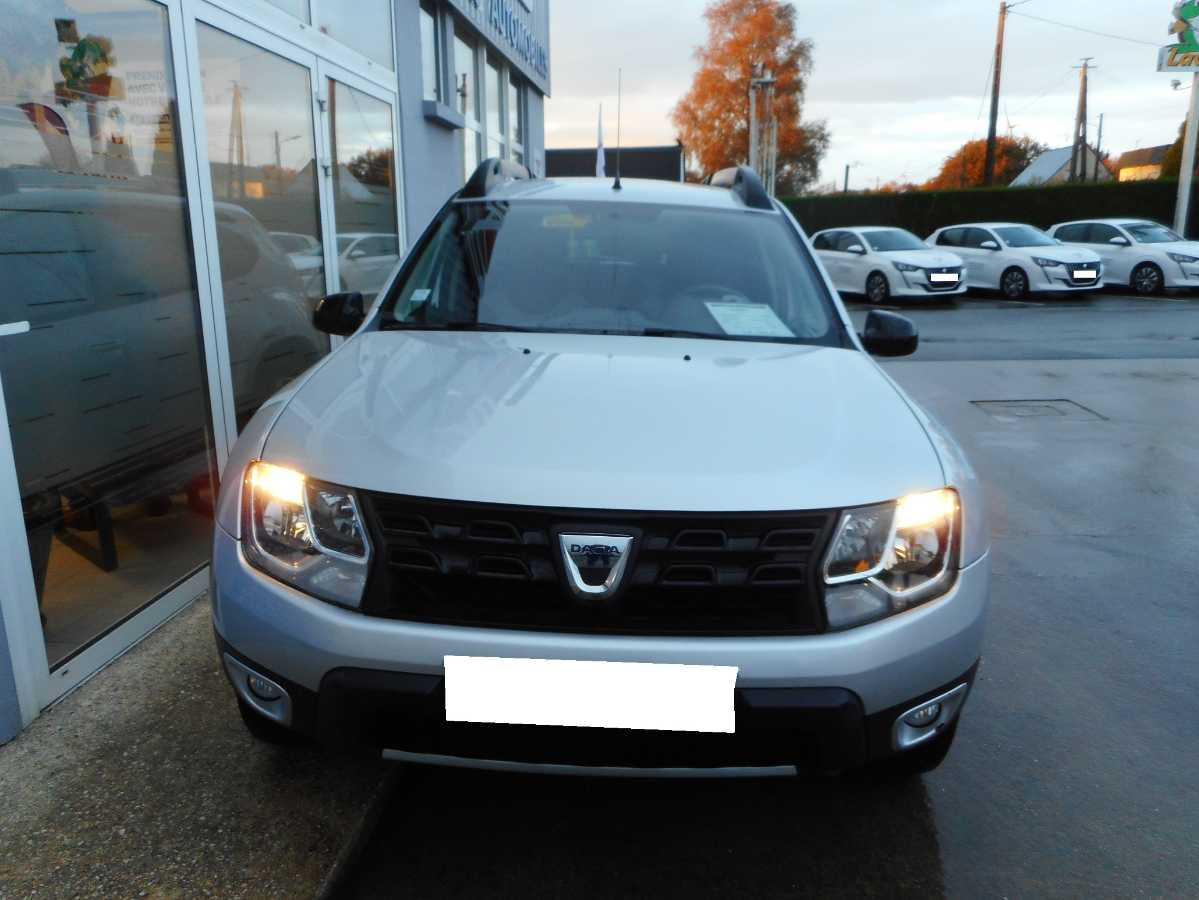 Dacia Duster  1.5 DCI BLACK TOUCH 4X2 occasion - Photo 3