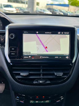 Peugeot 2008  1.5 HDI 100CH occasion - Photo 9