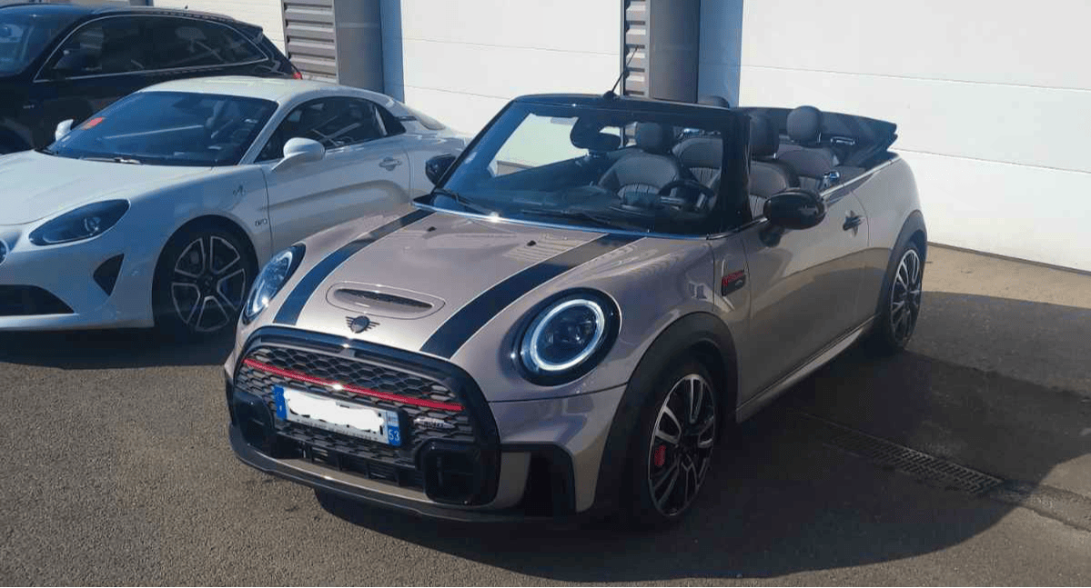 Mini Mini JCW JOHN COOPER WORKS ULTIMATE 231 CV CABRIOLET occasion