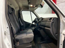 Renault Master  FOURGON GRAND CONFORT FGN TRAC F3300 L2H2 BLUE DCI 135 occasion - Photo 10