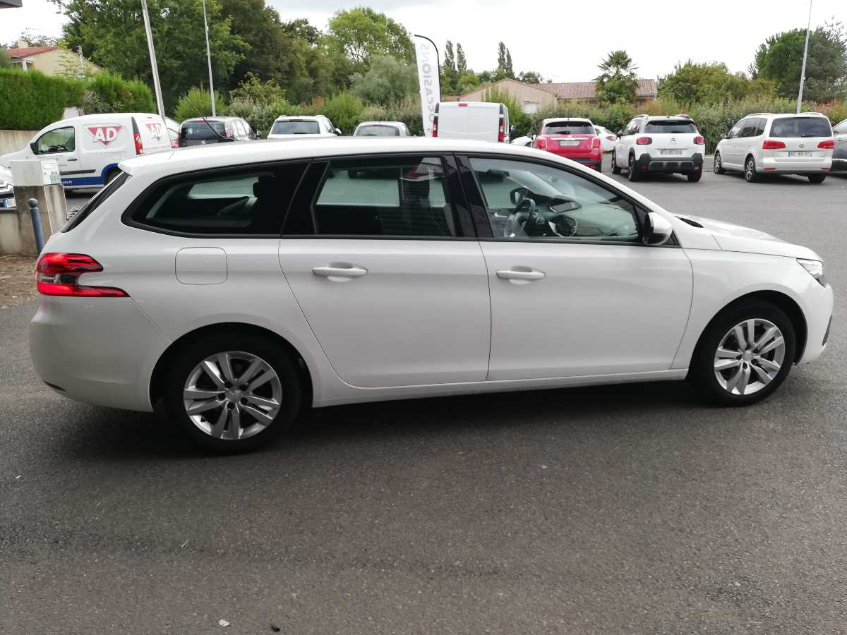 Peugeot 308 SW  1.5 BlueHdi 130 Active Business EAT8 occasion - Photo 4