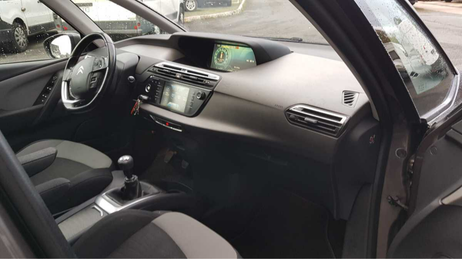 Citroën Grand C4 Picasso  1.6 hdi 120 intensive occasion - Photo 6