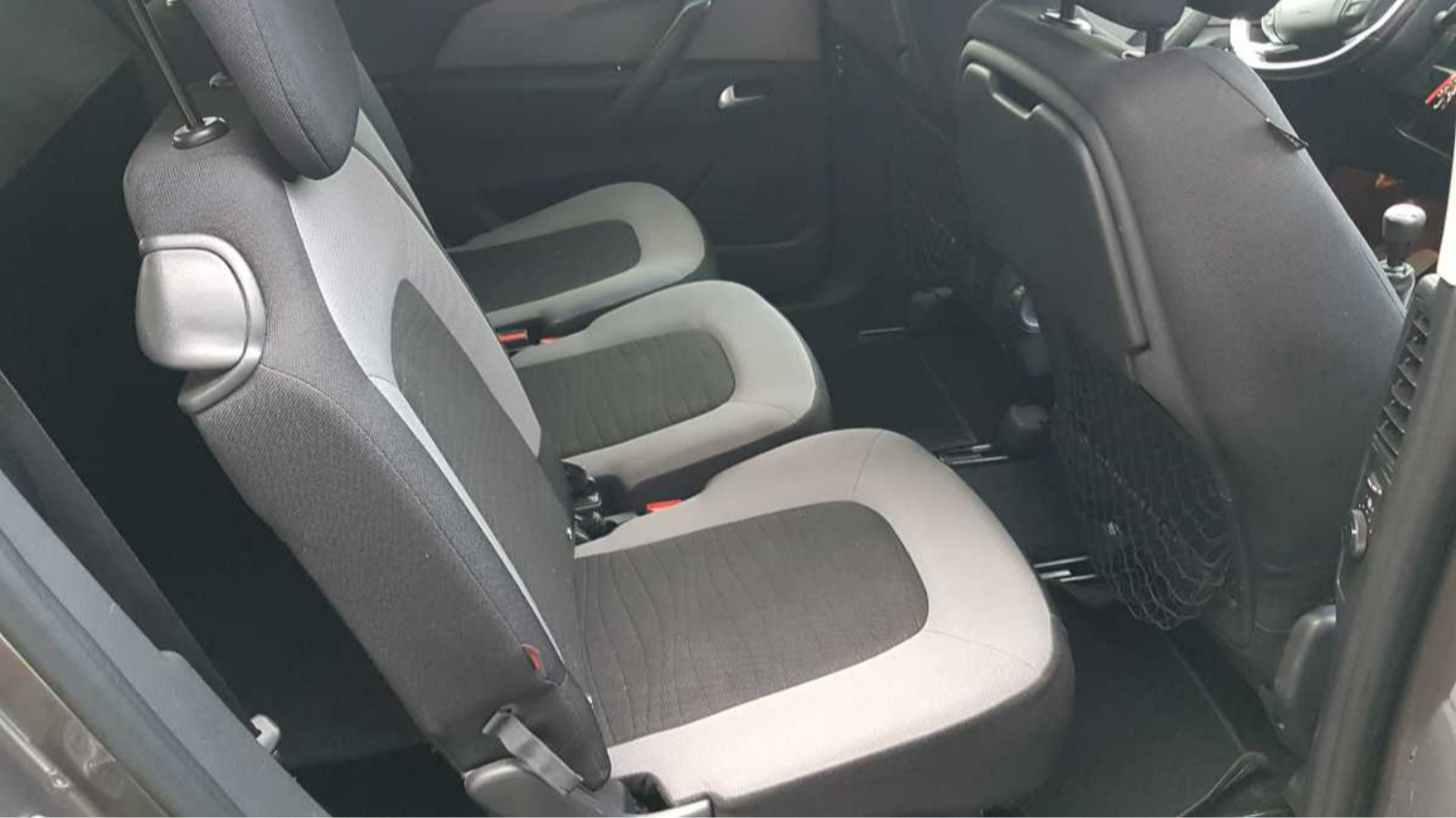 Citroën Grand C4 Picasso  1.6 hdi 120 intensive occasion - Photo 7