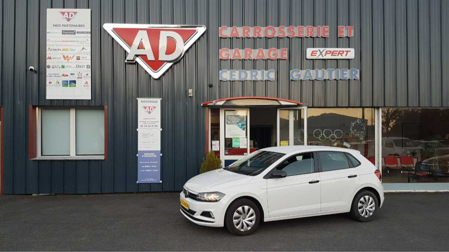 Volkswagen Polo  VI  1.0 MPI TRENDLINE occasion - Photo 1